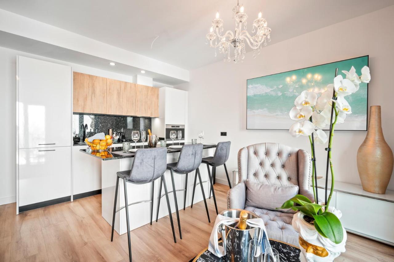 Puerto Banus Luxurious Apartment In The Heart Of The Port 마르베야 외부 사진